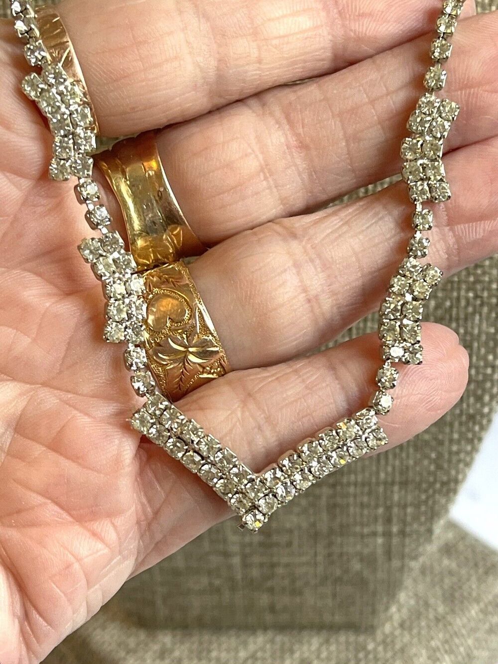 Vintage Chevron Rhinestone Silver Tone Necklace Blingy Choker Fold-Over Clasp